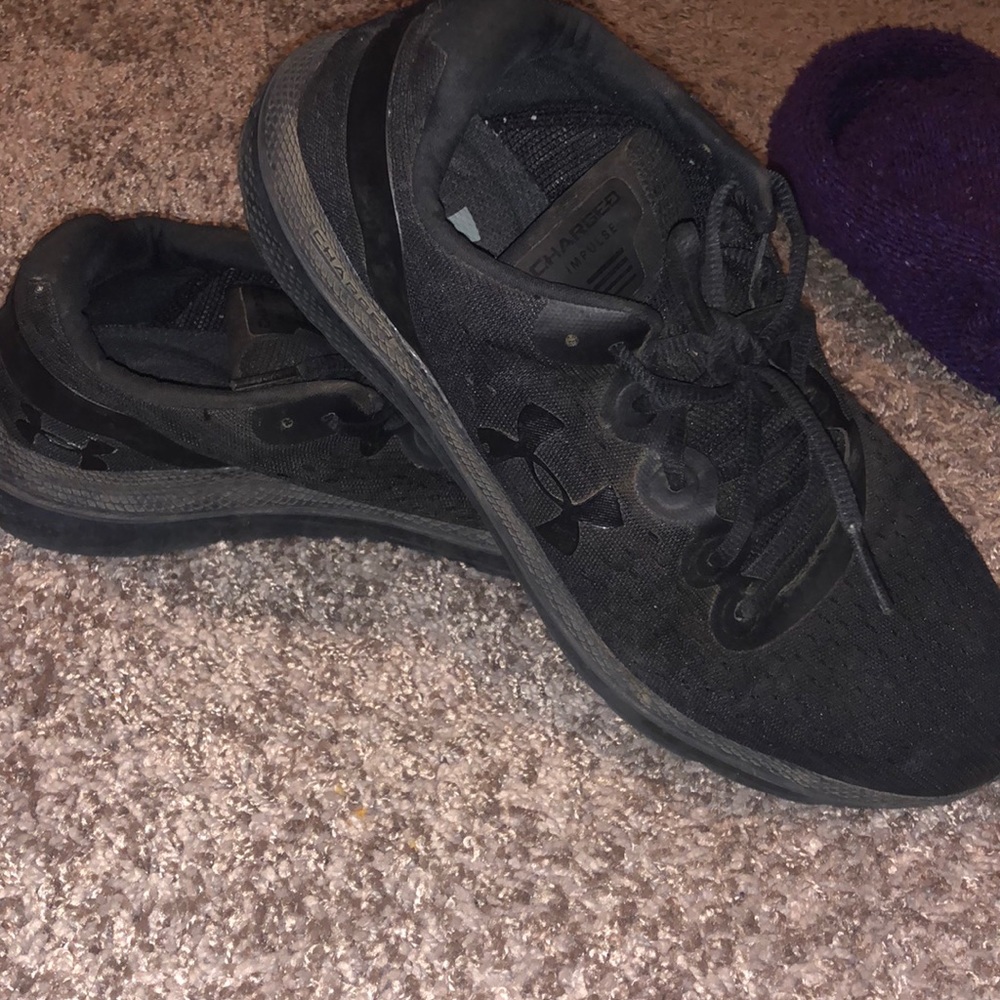 Under Armous Charged Impulse running sneakers